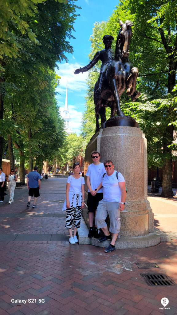 Group photo Freedom Trail Highlights Walking Tour on Jul 18, 2025 with Charlie