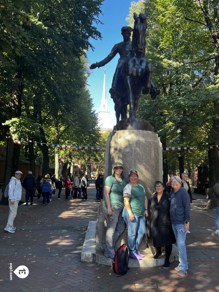 Group photo Freedom Trail Highlights Walking Tour on Oct 18, 2025 with Paul