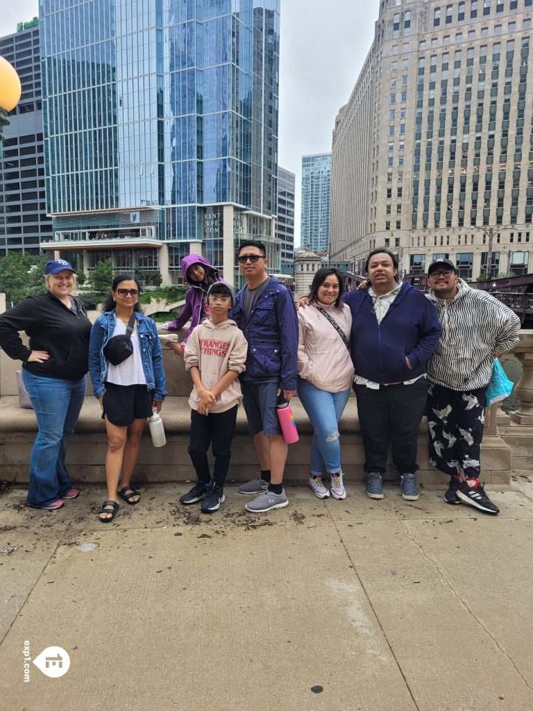 Group photo Chicago Riverwalk Architecture Tour on Aug 6, 2023 with Isabel