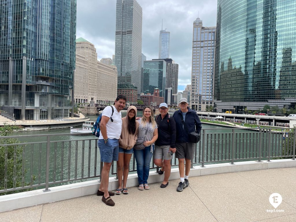 Group photo Chicago Riverwalk Architecture Tour on Aug 30, 2023 with Chris