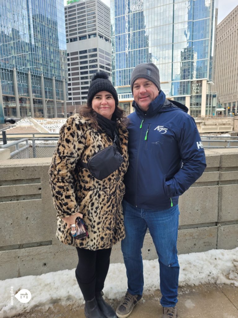 Group photo Chicago Riverwalk Architecture Tour on Jan 21, 2024 with Isabel