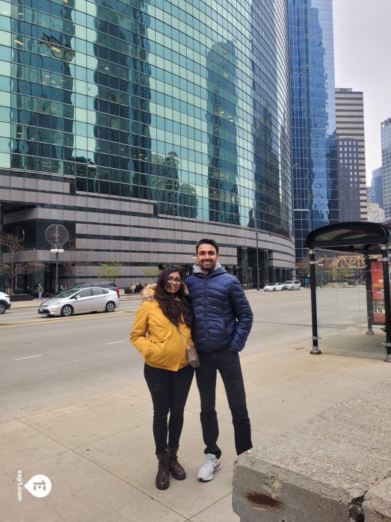 Group photo Chicago Riverwalk Architecture Tour on Apr 1, 2024 with Isabel
