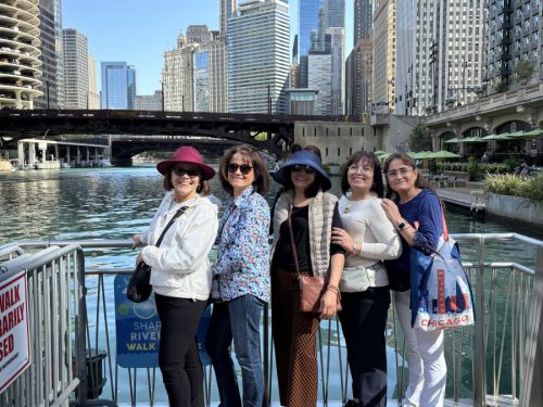 03Oct-Chicago-Riverwalk-Architecture-Tour-Dave-Zino1