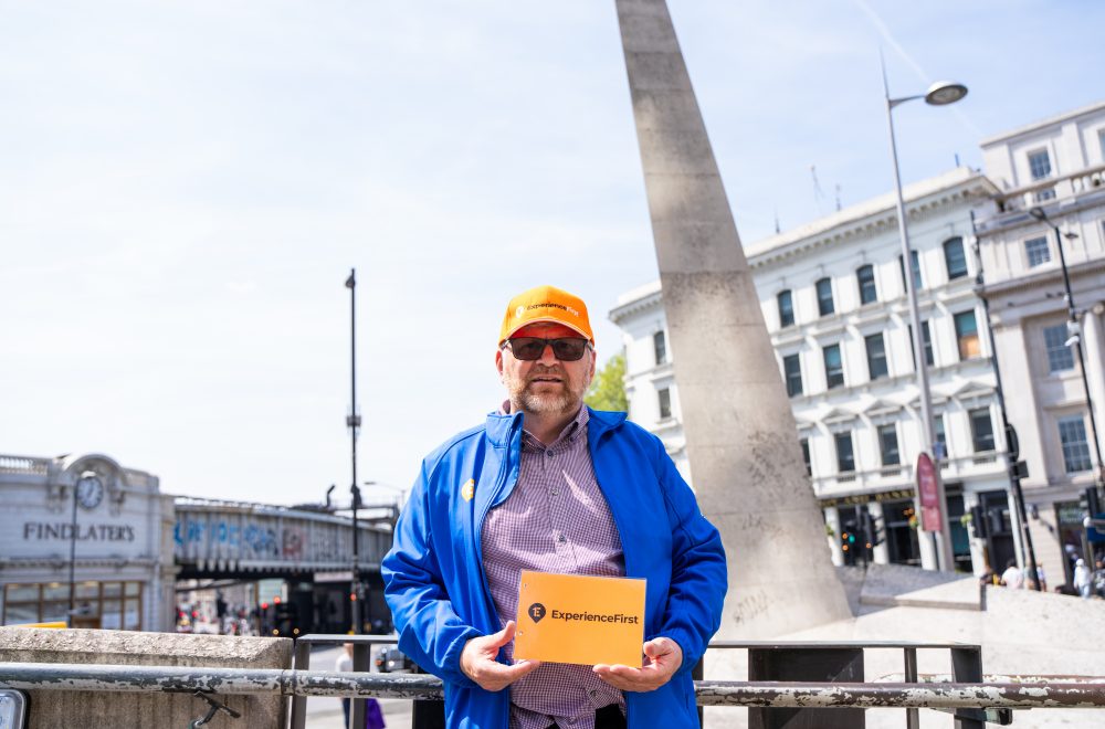 London Tour Guide at meeting point