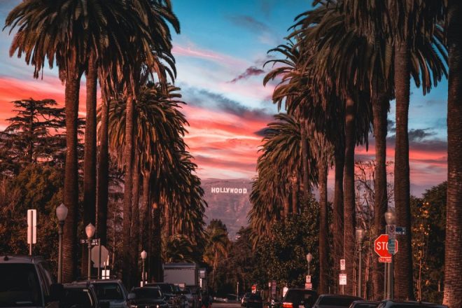 Hollywood-True-Crime-and-Haunted-Tales-5-1000×660