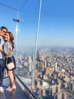 Couple on the eastern point of the Edge observation platform