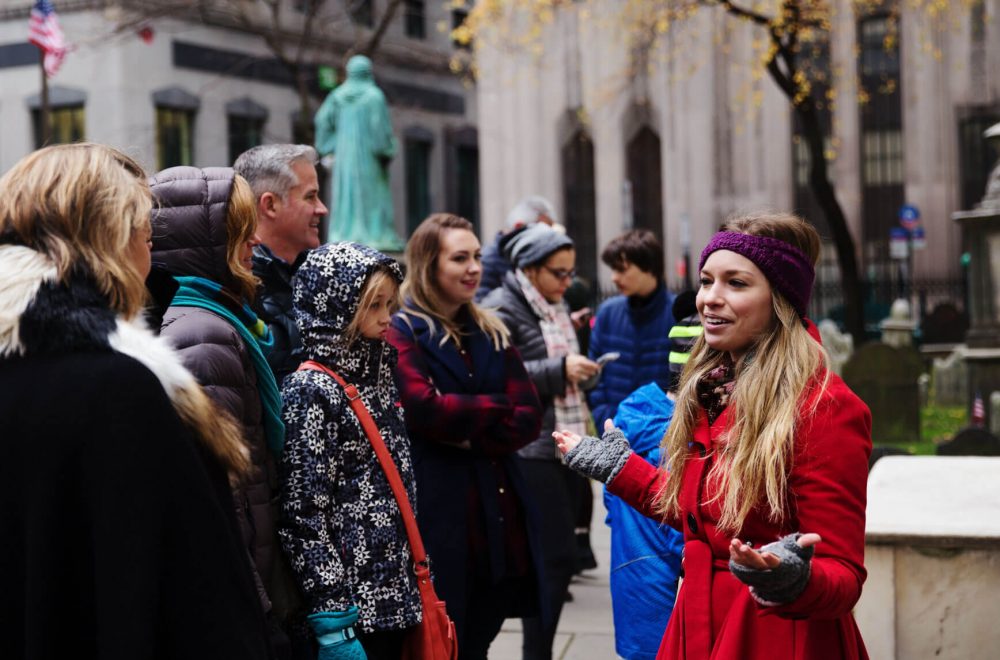 guide touring trinity church nyc