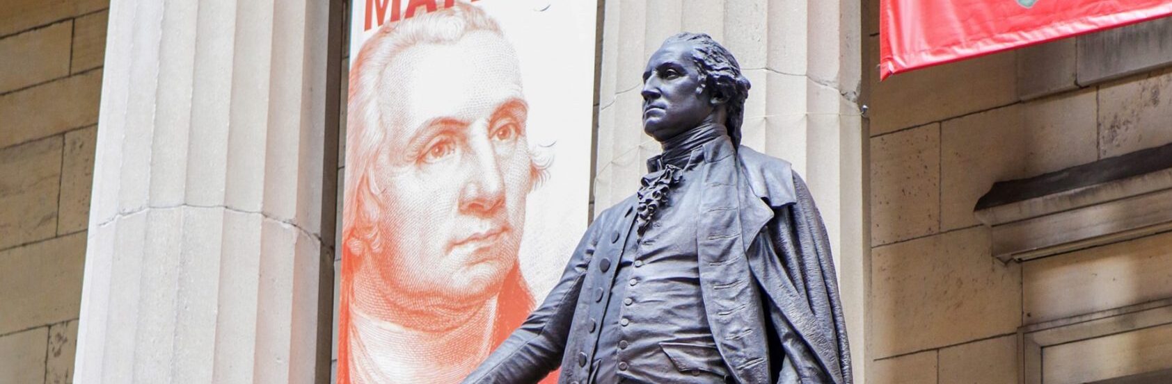 Close up of statue during the Wall Street Insider Tour
