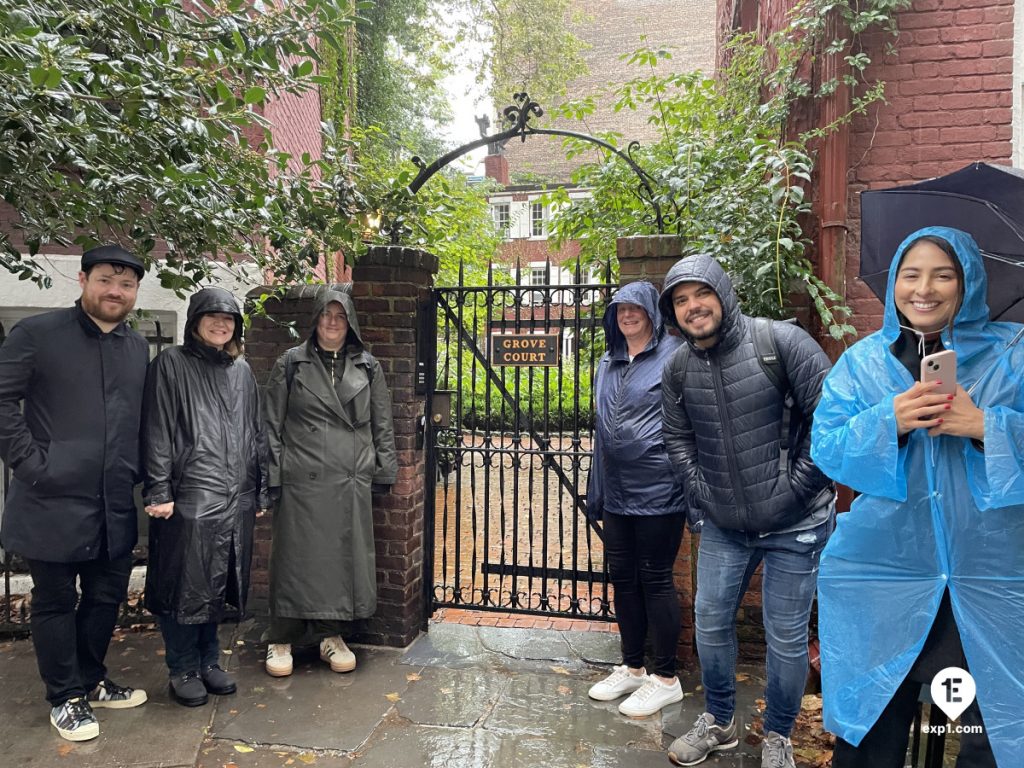Group photo Greenwich Village Tour on Oct 14, 2023 with Angela
