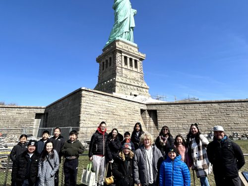 Statue Essentials Tour on Apr 2, 2025 with Danielle