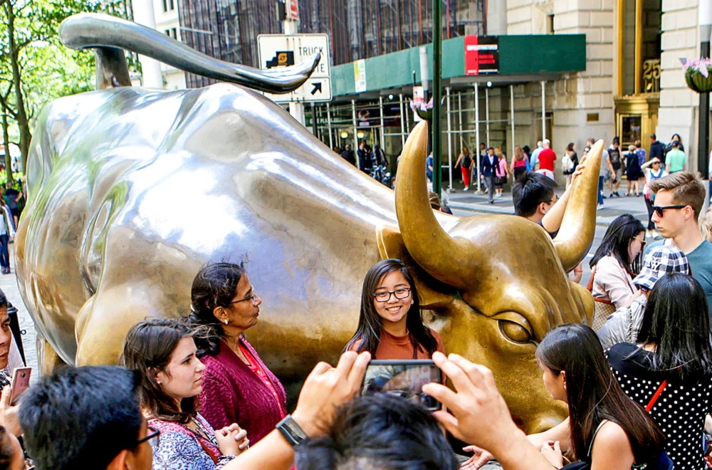 Charging Bull photo on Wall Street tour