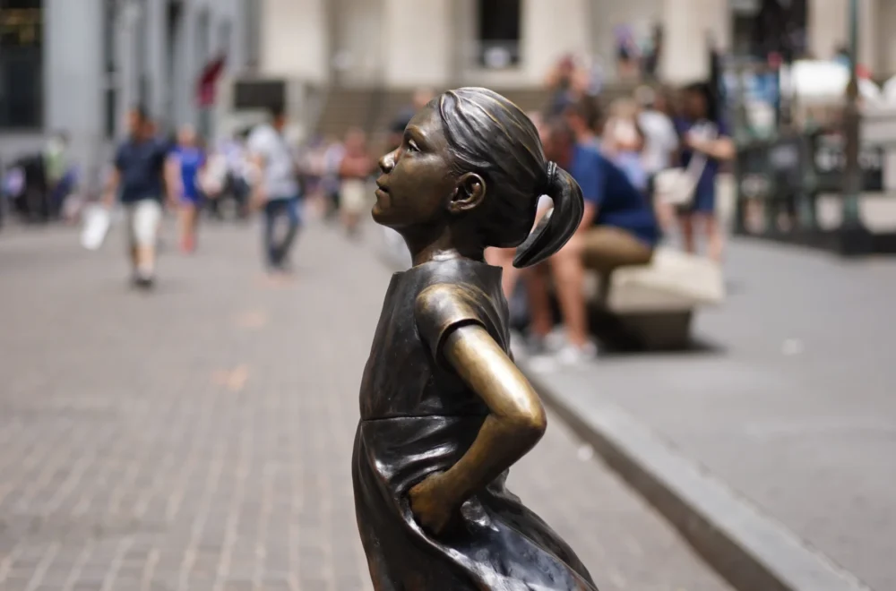 Fearless Girl side view