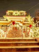 Houses brilliantly lit on Dyker Heights Christmas lights tour