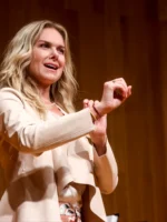 Singer performing during Private Broadway Performance Workshop