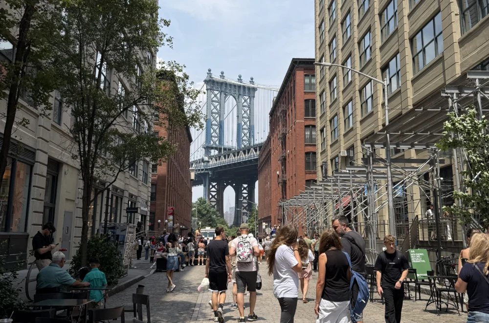 View of people and Brooklyn Bridge during private Beyond Manhattan guided tour