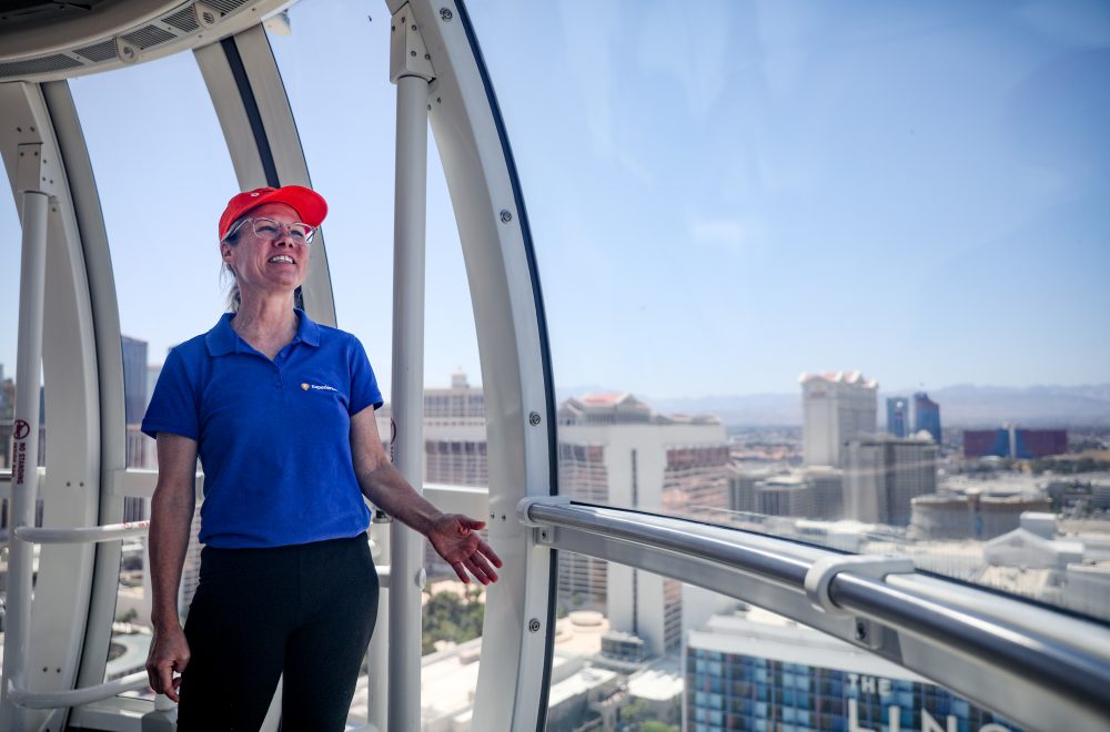 Guide explaining during Mid-Strip Tour in Las Vegas