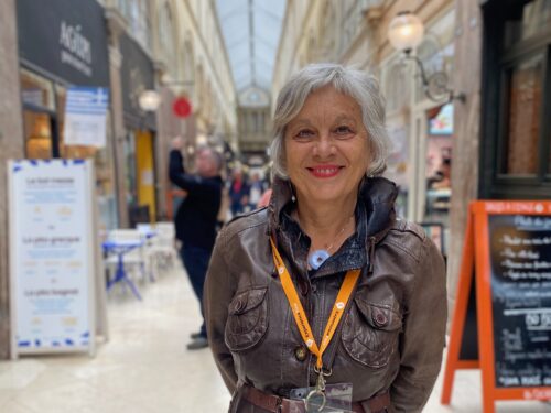 Tour guide during Covered Passages tour in Paris