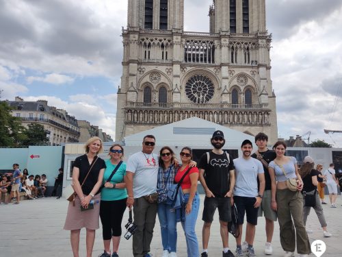 22Jul-Notre-Dame-Outdoor-Walking-Tour-With-Crypt-Monika-Pawelczyk1.jpg
