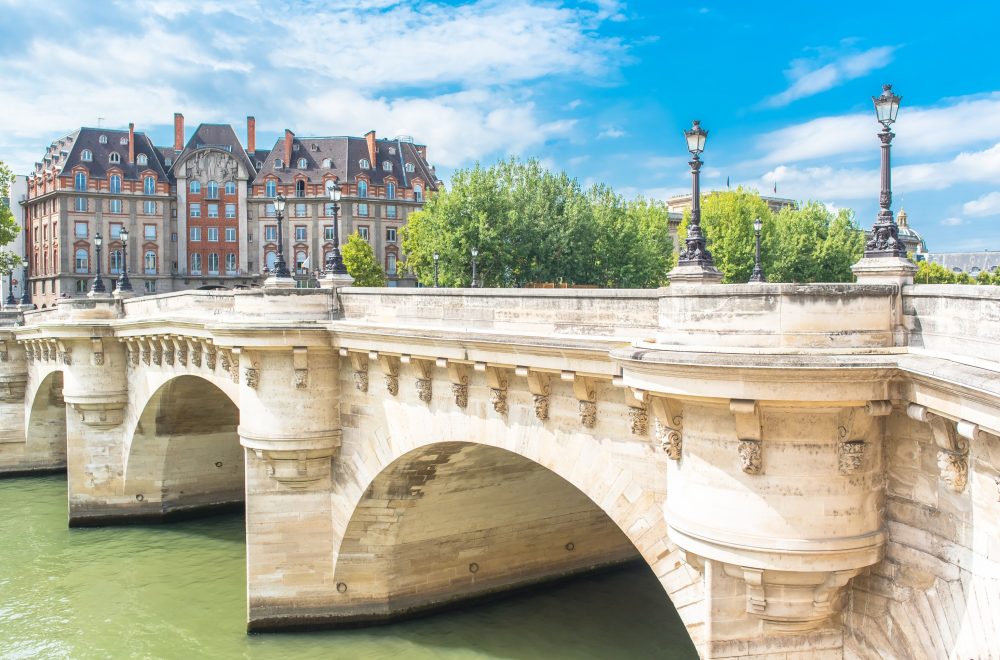 Pont Neuf on the Seine Bridges Walking Tour (1) (1) (1)