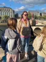 Paris Ghost Tour guide giving tour in Paris