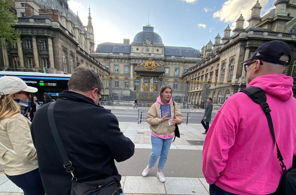 Paris ghost tour guide with guests