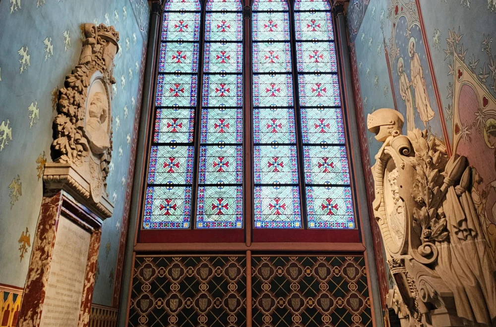 Side chapel inside Notre-Dame tour