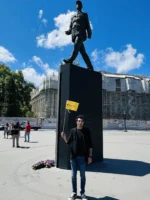 Paris Christmas Lights and Markets Tour meeting point