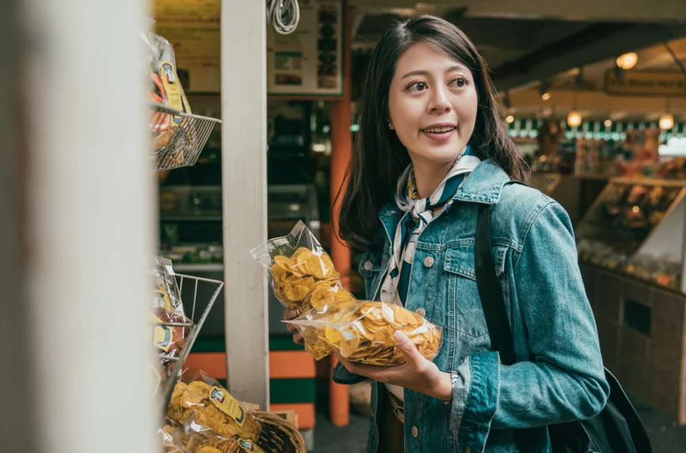 Tourist in Farmers Market during private Los Angeles guided tour