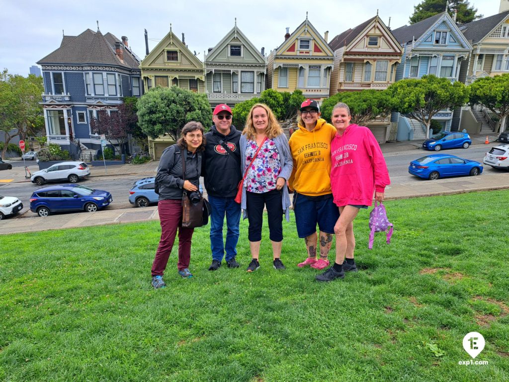 Group photo The Painted Ladies and Victorian Homes of Alamo Square Tour on Sep 7, 2023 with John
