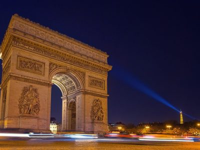 Arc de Triomphe in Paris at night