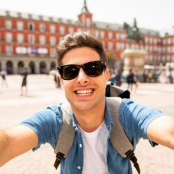Tourist-in-Madrid-1-768×512