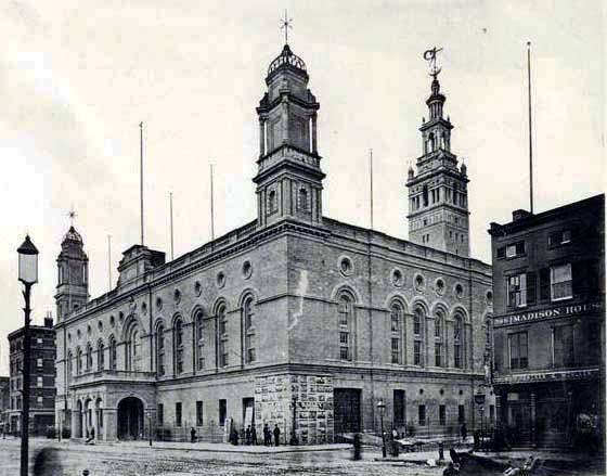 Exterior of Madison Square Garden in 1890