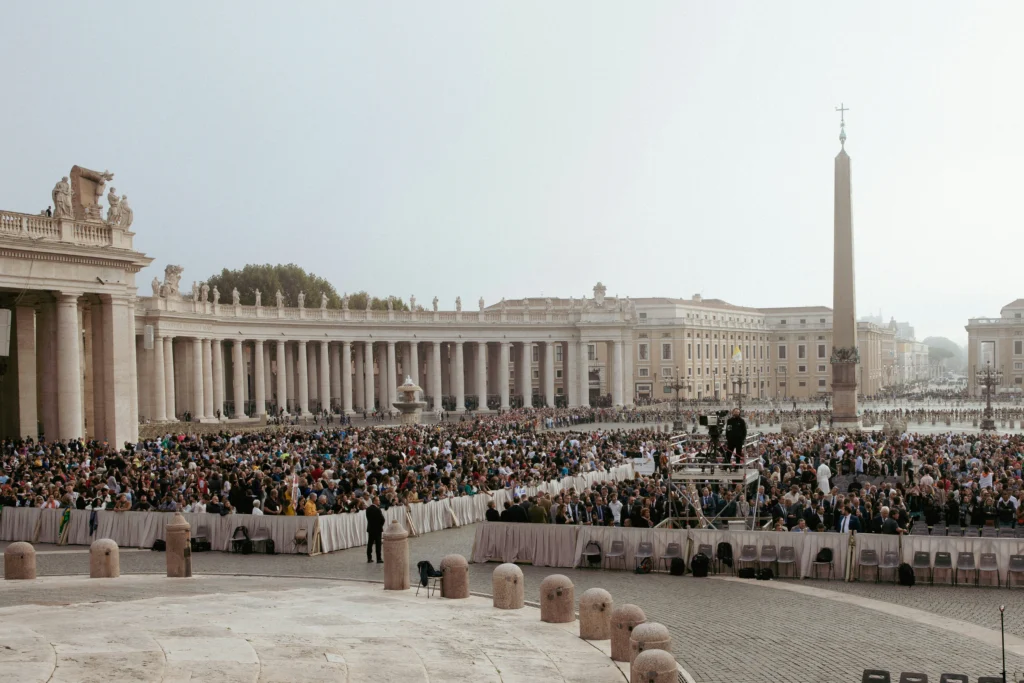 The crowd on St. Peter's Square waiting for Pope Francis to arrive for his weekly audience