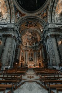 Interior St. Peter’s basilica (1) (1)
