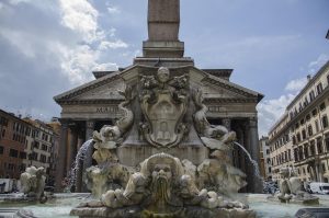 fountain in front of pantheon