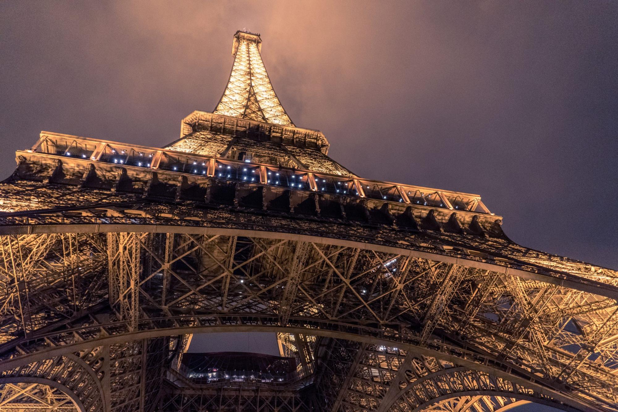 paris_eiffel-tower_5